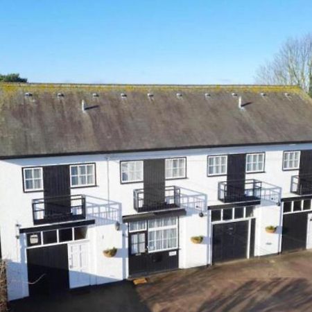 Stratton Cottage Guesthouse 比格尔斯威德 外观 照片 The former railway station at Great Malvern