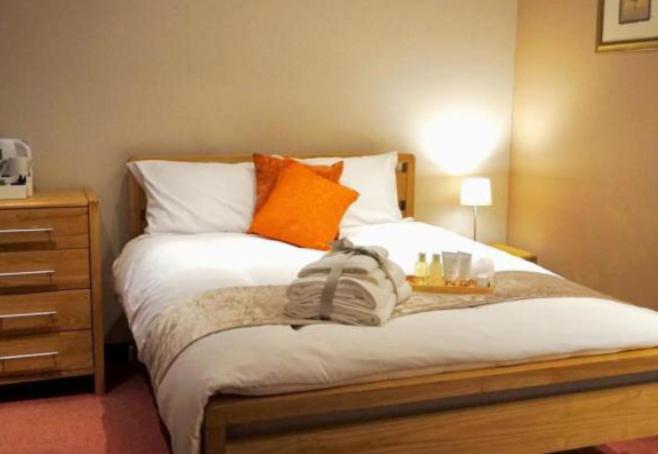 Stratton Cottage Guesthouse 比格尔斯威德 外观 照片 A bedroom at the hotel