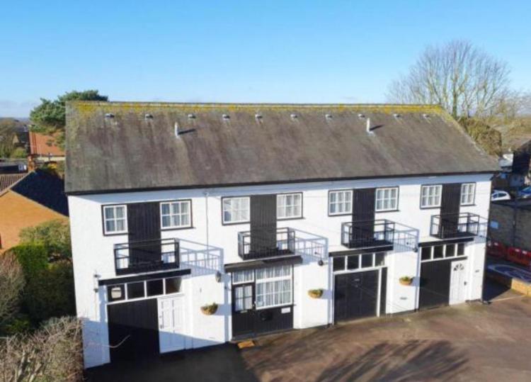 Stratton Cottage Guesthouse 比格尔斯威德 外观 照片 The former railway station at Great Malvern