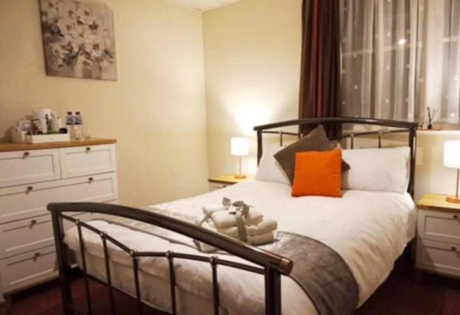 Stratton Cottage Guesthouse 比格尔斯威德 外观 照片 A bedroom at the hotel