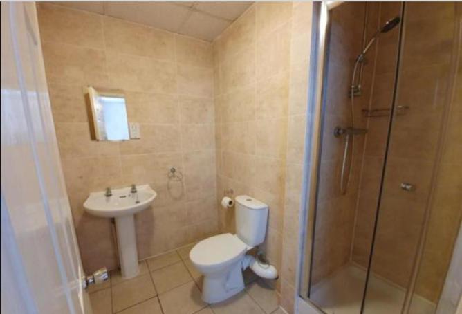 Stratton Cottage Guesthouse 比格尔斯威德 外观 照片 A wet room
